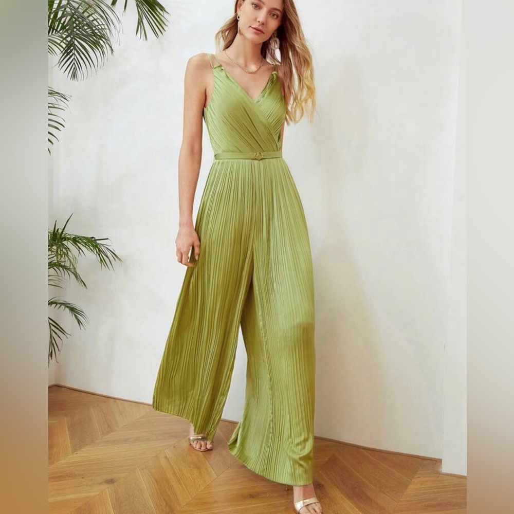 Wide leg jumpsuit